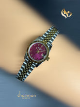 ساعة نسائية من تشيرمان جينيف، بمينا كستنائي، وسلسلة فضية وذهبية، بإصدار عربي وتاريخ